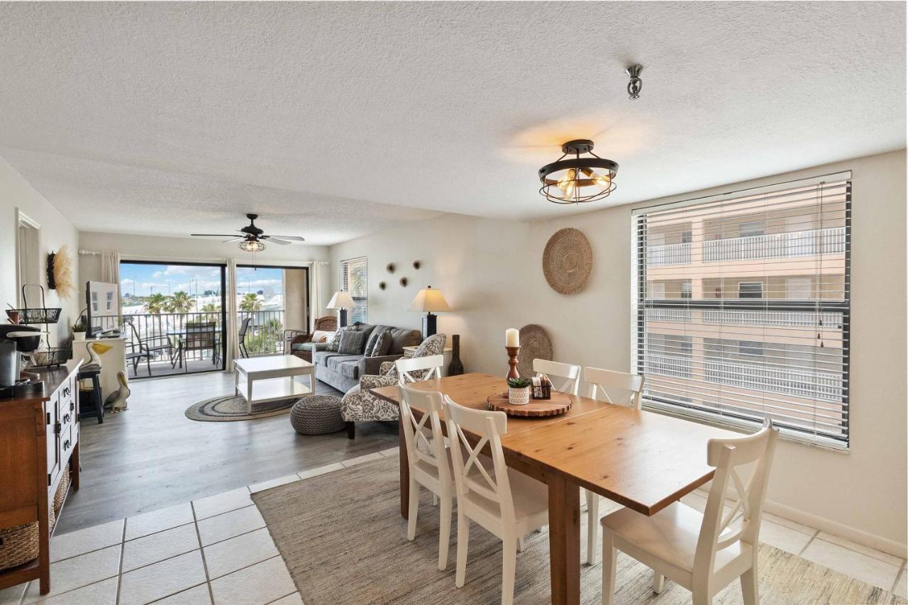301 Beach Place Condos St. Pete Beach Exteriör bild